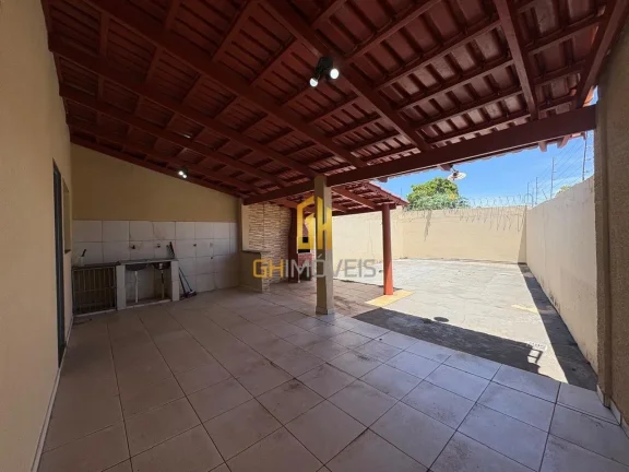 Imagem Casa 3 quartos, Mansões Paraiso, 370.000,00

A casa possui:

- Sala;
- 3 quartos, sendo 1 suite;
- ...