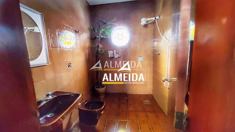 Imagem Casa com 4 dormitórios à venda, 213 m² por R$ 650.000,00 - Cidade Nova - Rio Claro/SP
