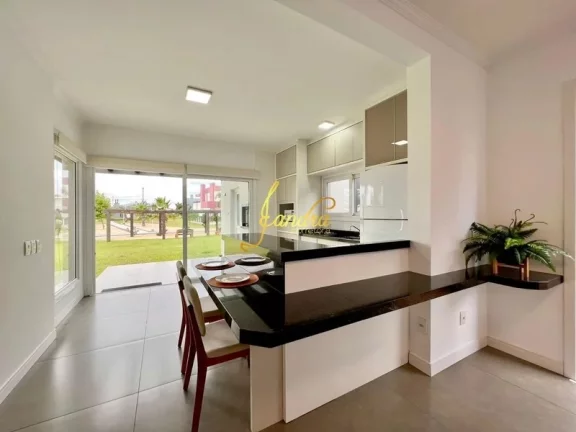 Imagem Excelente Casa no Condomínio Riviera Estilo contemporânea! Composta por 4 suítes, sendo 2 americanas,