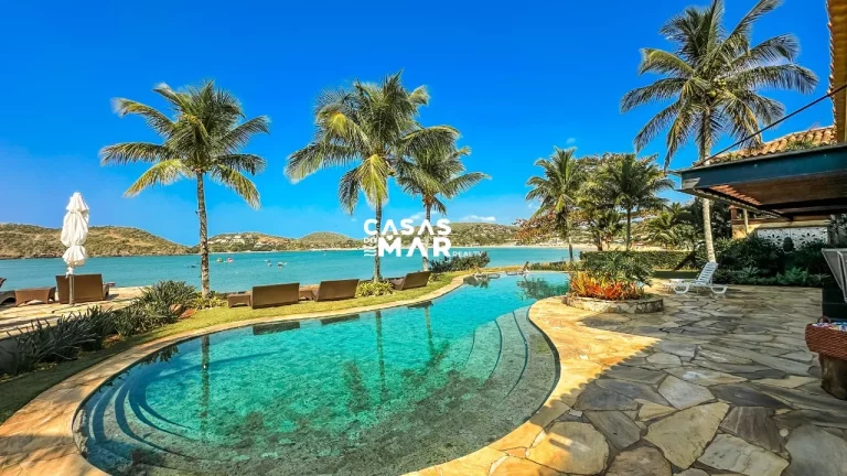 Imagem Casa Frente Mar para Temporada em Armação dos Búzios / RJ no bairro Ferradura