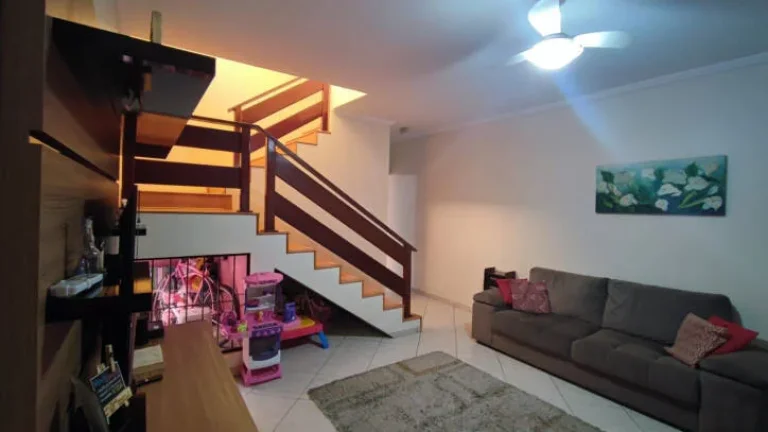 Imagem Casa Sobrado, 3 Dormitórios (Suíte), Bosque dos Ipês, Sjc.