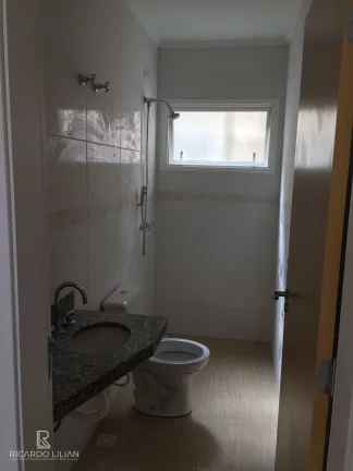 Imagem Casa terrea em condominio com 3 dorms e duas vagas na cidade de Bom Jesus dos Perdões