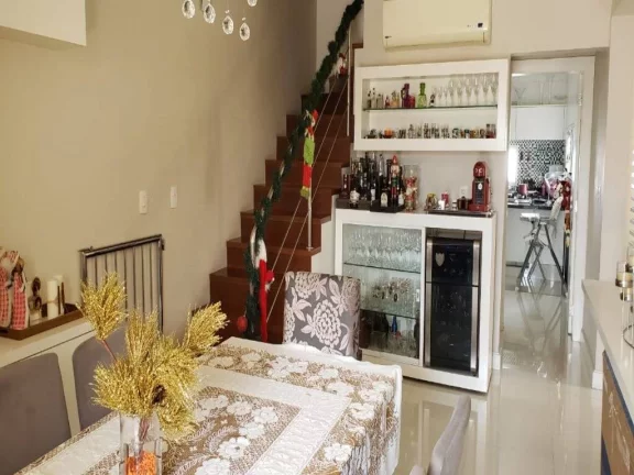 Imagem CASA NO CONDOMÍNIO VILLA DE SEVILHA - FLORES