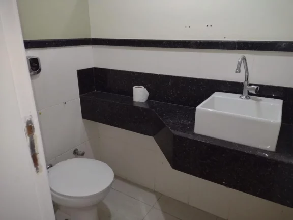 Imagem Casa Duplex para Venda em Rio de Janeiro, Anil, 3 dormitórios, 1 suíte, 4 banheiros, 1 vaga