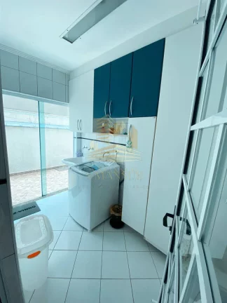 Imagem Casa na praia em condomínio fechado