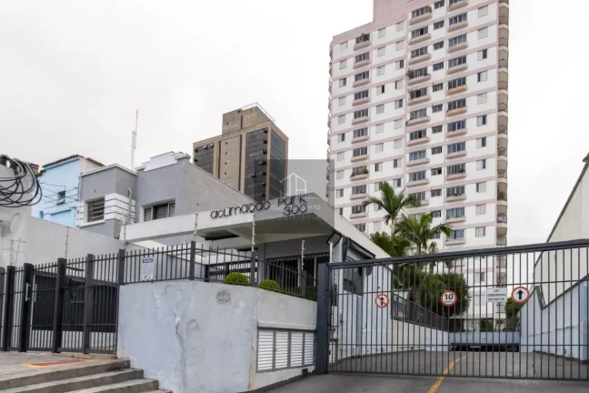 Imagem Apê Reformado 2 dorm 1 vg perto metro