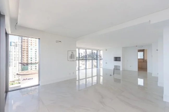 Imagem Apartamento Frente Mar com 5 suítes à venda na Barra Norte em Balneário Camboriú