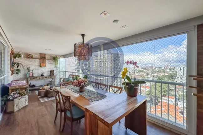 Imagem Imperdível apartamento à venda em São Paulo-SP, Vila Gumercindo: 3 quartos, 3 suítes, 2 salas, 5 banheiros, 3 vagas, 137m².