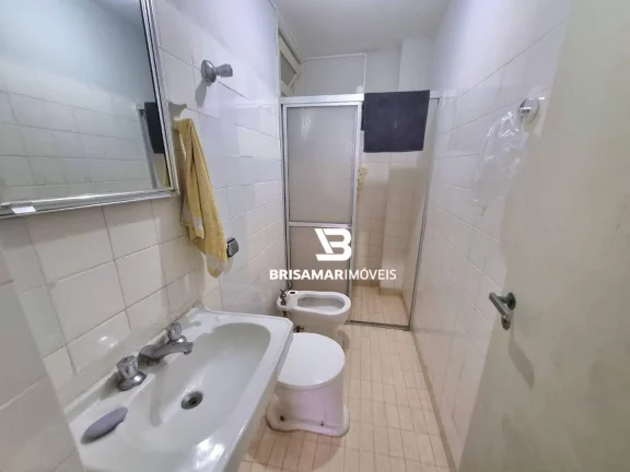 Imagem PITANGUEIRAS- UMA QUADRA DO MAR , COM GARAGEM NO PRÉDIO , CONDOMÍNIO BAIXO.