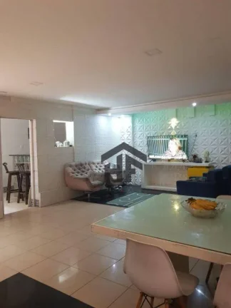 Imagem Casa de 5 quartos à venda, localizada na Encruzilhada - Recife/Pernambuco.