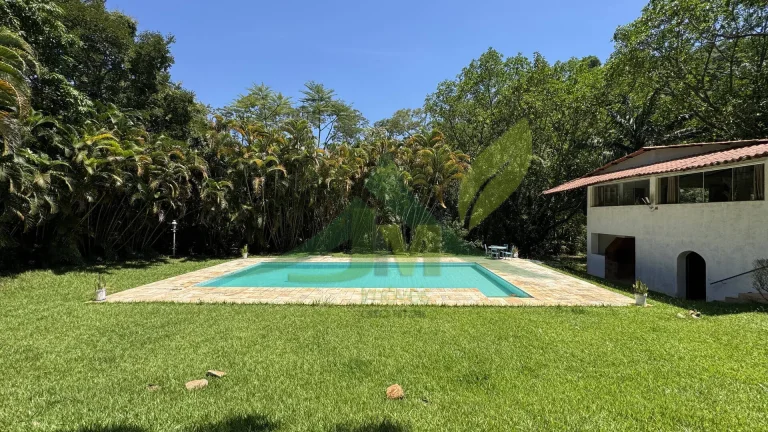Oportunidade Única: Sítio Plano com Nascente e Lazer Completo em Bom Jesus