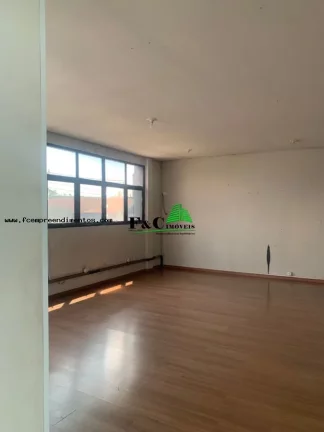 Imagem Galpão para Locação em Limeira, Vila Nova, 4 dormitórios, 4 banheiros, 10 vagas