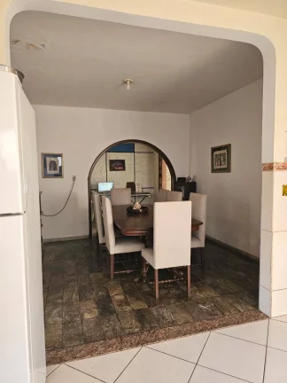 Imagem Casa com Lote Inteiro e Saída para Duas Ruas no Santa Maria – Timóteo