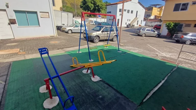 Imagem Casa Duplex para Venda em Rio de Janeiro, Praça Seca, 2 dormitórios, 2 banheiros, 1 vaga