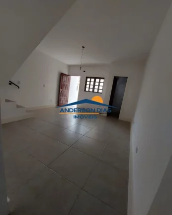 Imagem Sobrado com 2 suítes à venda, 85M² por R$ 380.000 - Jd. Primavera - Caraguatatuba/SP