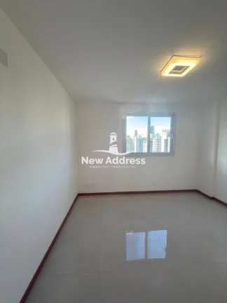 Imagem Apartamento de 3 Quartos para Locação com Varanda e Vista Livre em Santa Lúcia, Vitória/ES
