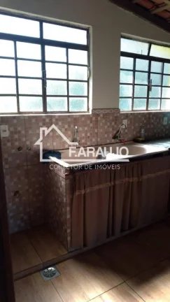 Imagem Sítio à venda em Tapiraí com 10 alqueires 5 quartos, 10 vagas