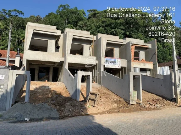 Imagem Casa Geminada com 3 quartos à Venda, Glória - Joinville