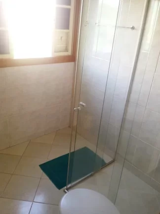 Imagem Casa Duplex, 05 Quartos, Area Gourmet c/ Churrasqueira, 06 Vagas de garagem, Enseada Azul, Guarapari - ES