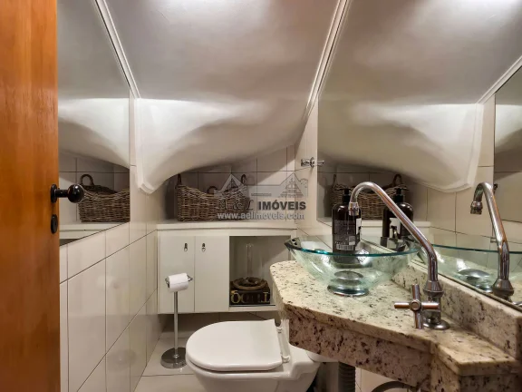 Imagem Casa à venda Campos do Jordão condomínio fechado estilo alpino 4 dormitório