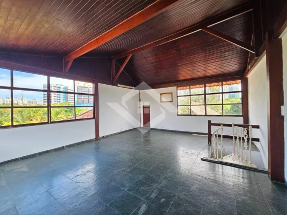 Imagem Casa em Condomínio Fechado na Barra da Tijuca: 4 Quartos, 300 m²