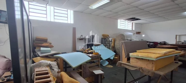 Imagem Galpão, Pq Galpão nos Fundos e Casa 4 Cômodos, 381m², 13,4 metros testada, no Jardim Amazonas, Suzano-SP