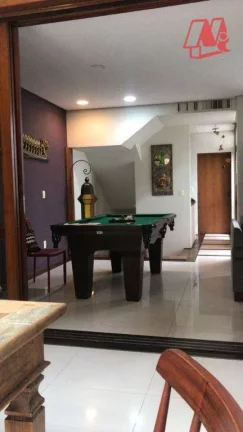 Imagem Casa 450 m², 3 dormitórios, suite e 4 vagas..