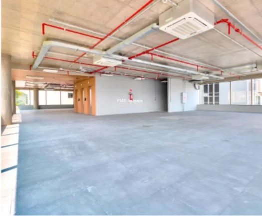 Imagem Prédio comercial para locação de 4.805m² na Avenida Adolfo Pinheiro