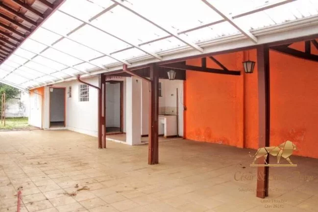 Imagem CASA Á VENDA EM ÓTIMA LOCALIZAÇÃO EM CAMPOS DO JORDÃO-SP