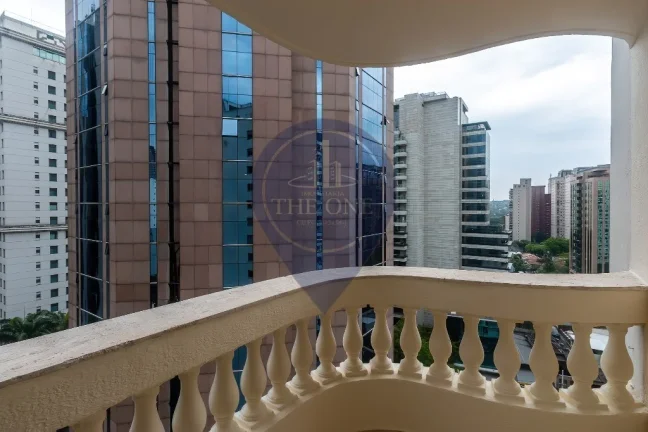 Imagem Apartamento para locação no Itaim Bibi, São Paulo-SP: 3 quartos, 1 suíte, 2 salas, 3 banheiros, 1 vaga de garagem.