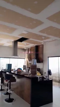 Imagem Casa a venda dentro de condomínio