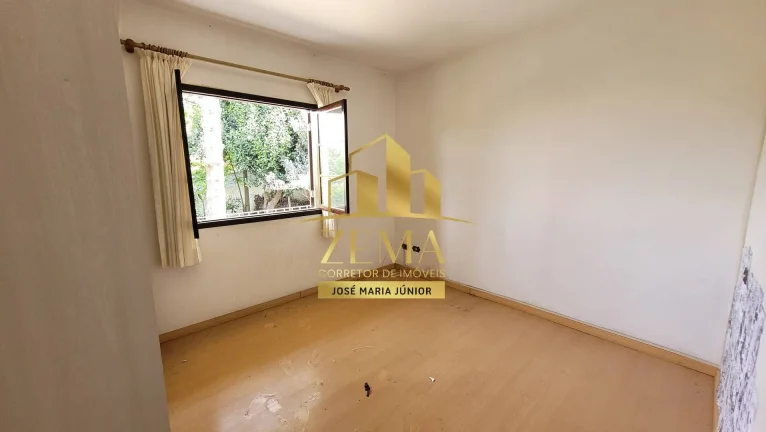 Imagem Casa com 03 dorms (01St),02 wc, Ambientes Amplos, Lavanderia, Churrasqueira