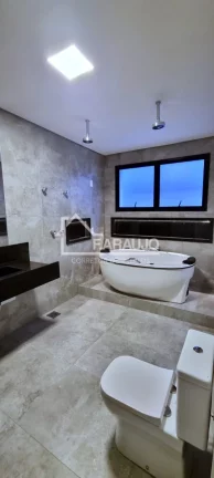 Imagem Casa em Condomínio à venda em Alphaville Nova Esplanada 4 com 326m² 4 suítes, 4 vagas