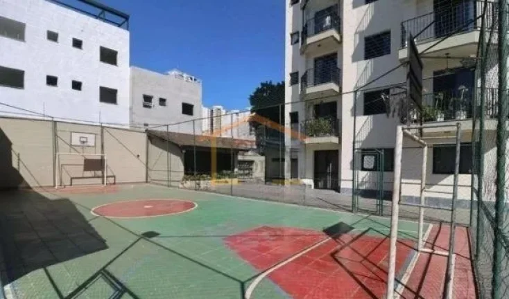 Imagem Apartamento amplo, com 3 dormitórios, sendo 1 suíte, 2 banheiros. Conta com varanda, box, armário...