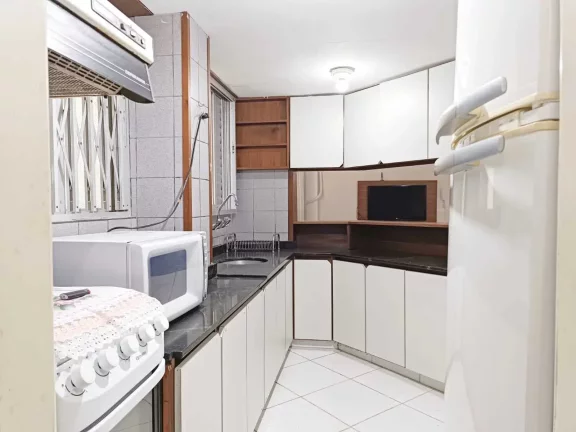 Imagem Apartamento de 2 dormitórios sendo 1 suíte e 1 vaga de garagem no Centro de Balneário Camboriú