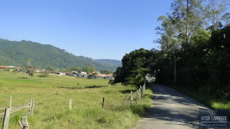 Imagem Terreno de 10,4 Hectares à Venda no Bairro Bom Pastor
