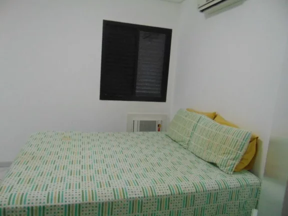 Imagem Cobertura duplex com mobília, 03 suítes sendo 01 suíte master, 300 m² de área útil, 01 sala ampla para 2 ambientes, imóvel bem localizado