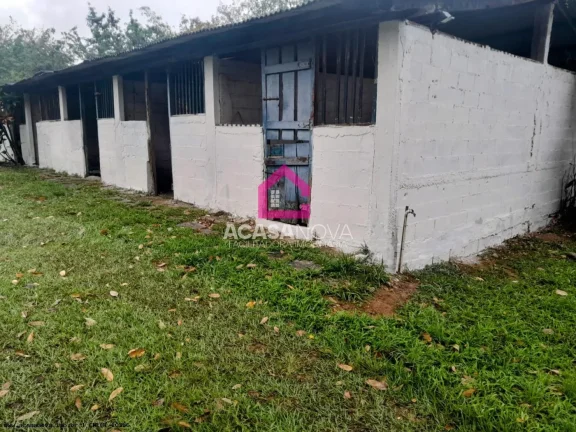 Imagem Sítio para Venda em Rio de Janeiro, Santa Cruz, 3 dormitórios, 2 banheiros, 2 vagas