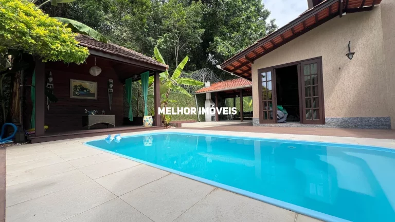 Imagem Casa a venda no Condomínio Ariribá com 600m² em Balneário Camboriú