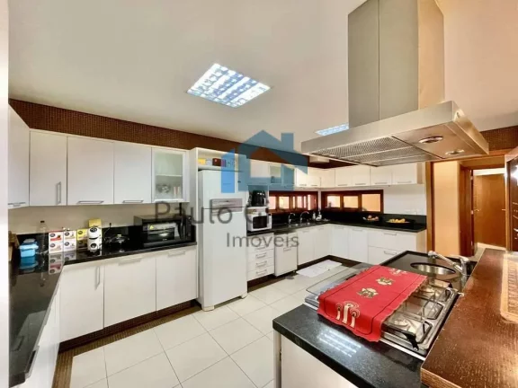 Imagem Linda casa de campo à venda na Fazendinha Granja Viana