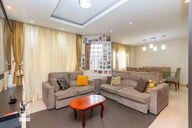 Imagem Sobrado em CONDOMÍNIO FECHADO com 3 Suítes, 2 Vagas, Área Gourmet à venda, 160 m² por R$ 869.900 - Xaxim - Curitiba/PR