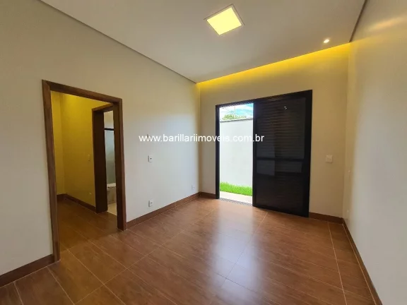 Imagem Linda Casa Térrea à Venda em Condomínio de Luxo em Ribeirão Preto-SP, no Bairro Villa Romana II: 3 Quartos, 3 Suítes, 2 Salas, 5 Banheiros, 4 Vagas, 191m². Venha Conhecer!