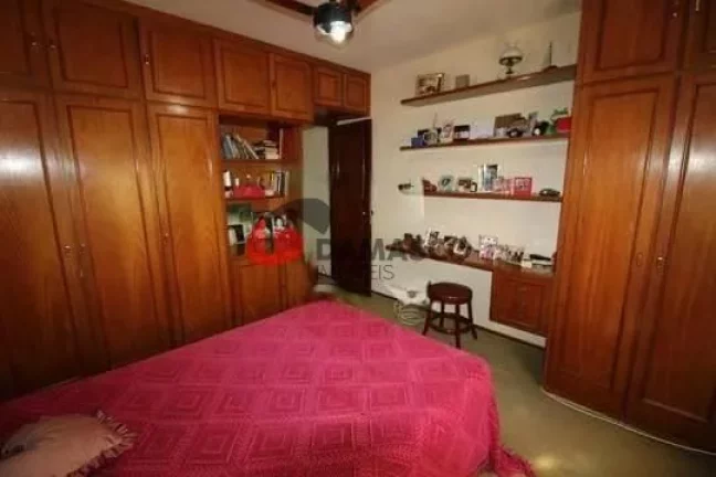 Imagem Sobrado à venda 3 Quartos, 1 Suite, 3 Vagas, 250M², Vila Alpina, São Paulo - SP