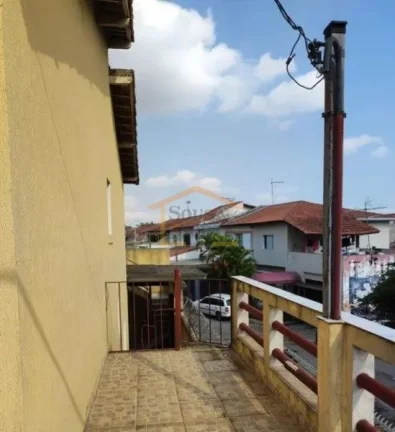Imagem Sobrado 2 dormitórios, terraço, sala ampla, 2 banheiros, edícula, quintal, lavanderia, corredor l...
