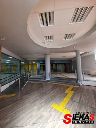 Imagem Galpão comercial de alto padrão em Vila Gomes Cardim, São Paulo-SP: 4 salas, 10 banheiros, 6 vagas de garagem, 6.100m² de área