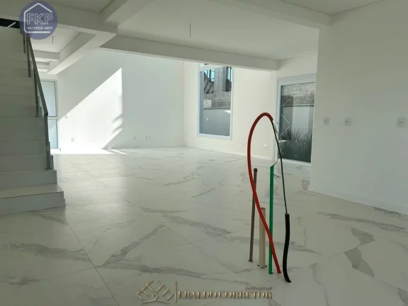 Imagem Casa Alto Padrão 4 suítes!