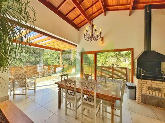 Imagem Casa Mobiliada Alto Padrão em Condomínio - Atibaia