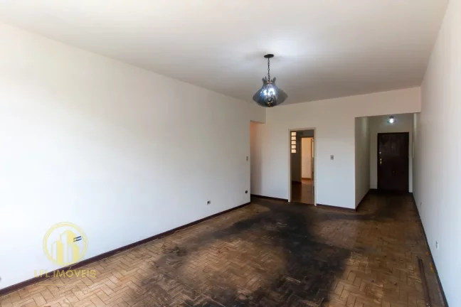 Imagem Apartamento de 153 m² na Av. São Gabriel: Oportunidade Única para Reforma no Itaim Bibi