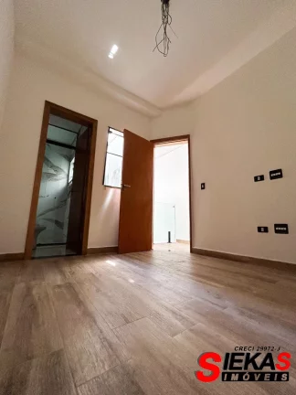 Imagem Casa à venda em São Paulo-SP na Vila Santa Isabel: 3 quartos, 3 suítes, 2 salas, 4 banheiros, 2 vagas, 141m²