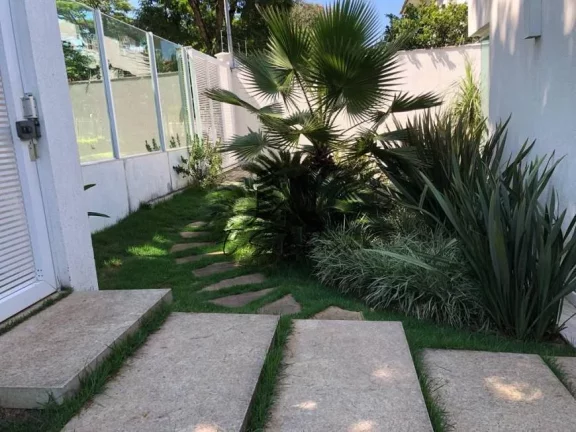 Imagem Casa de 4 quartos Bairro Bandeirantes.